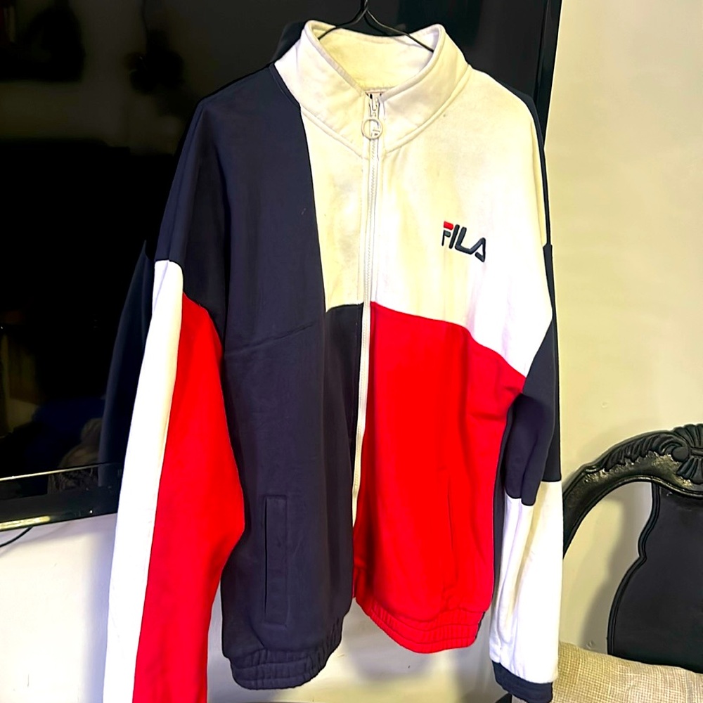 Sweater fila  black  and red y white small